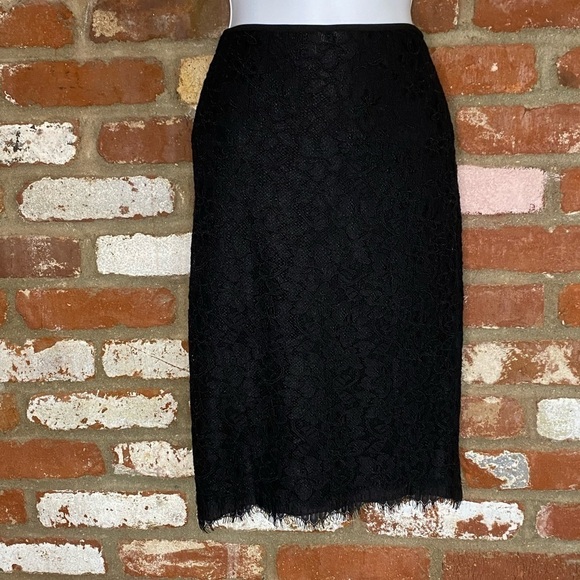 DIANE VON FURSTENBERG Scotia Black Lace Pencil Skirt Size 2 - Picture 5 of 13